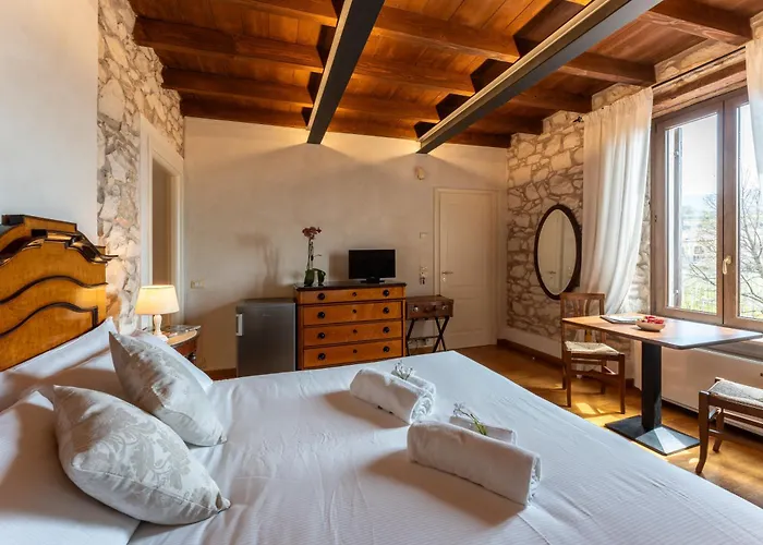 Ada Bed & Breakfast 3*