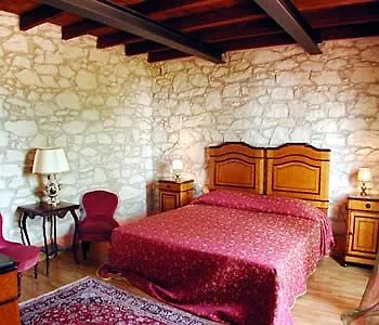 Ada Bed & Breakfast 3*