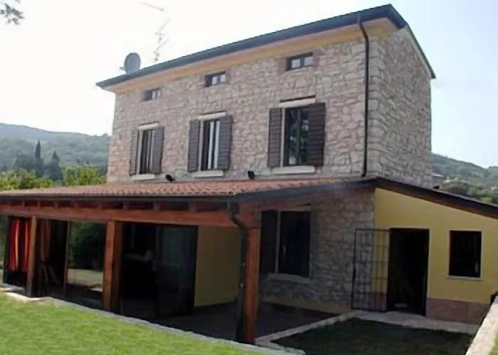 Frühstückspension Ada 3*